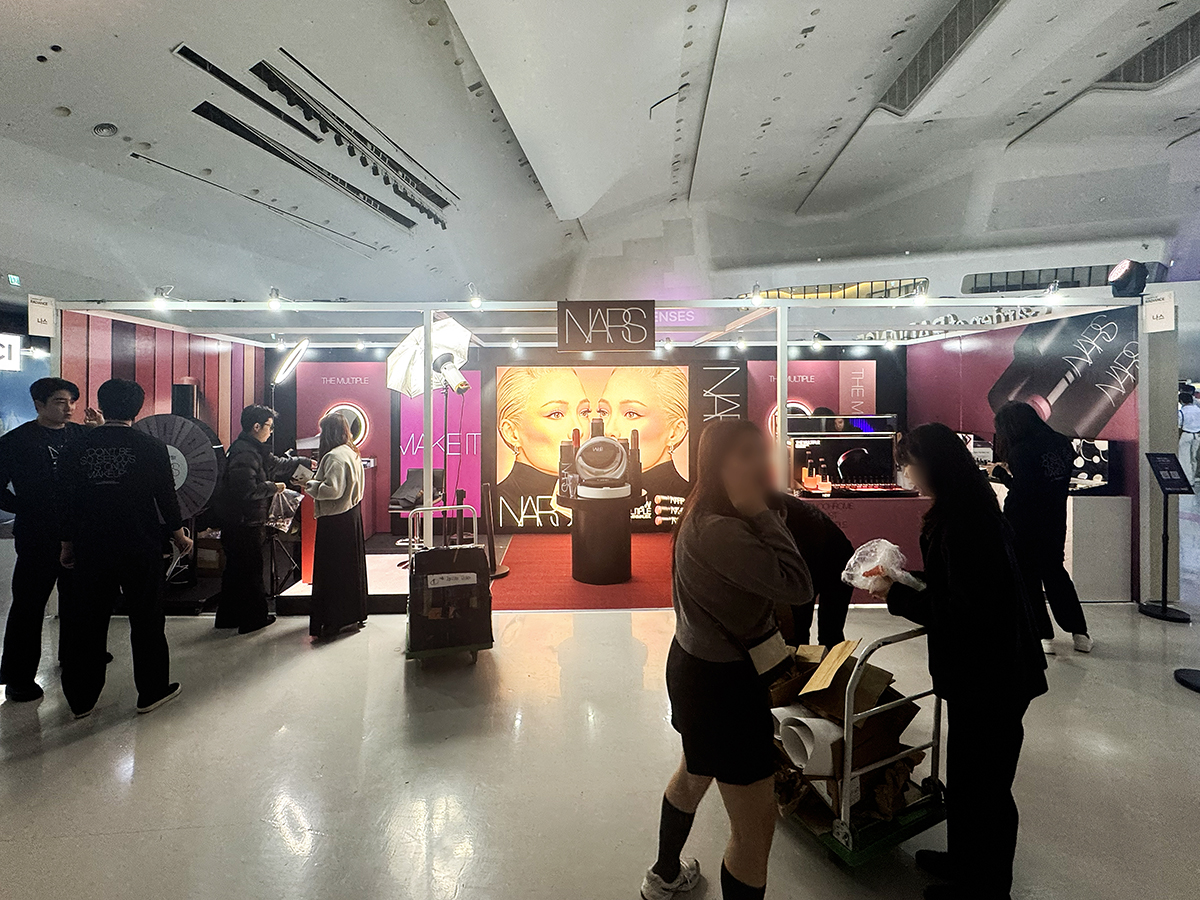 컬리 뷰티 페스타 2025_나스 부스사진
